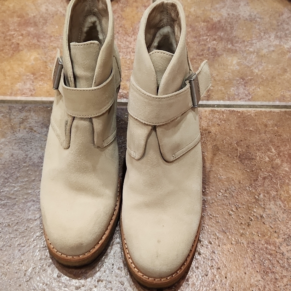 𝅺ugg Australia Brienne boots women's size 7.5